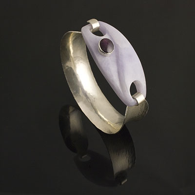 Sue Steeneken design Carved Lavender Burmese Jadeite and Hammered Silver Bangle Bracelet with Star Ruby Cabochon