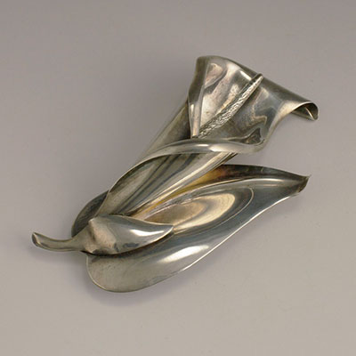 Los Castillo Calla Lily brooch