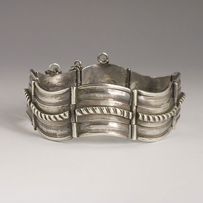 Hector Aguilar Sterling Silver Wave Bracelet