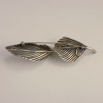 Antonio Pineda silver twisted feather pin