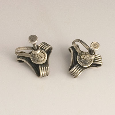 Spraatling silver earrings
