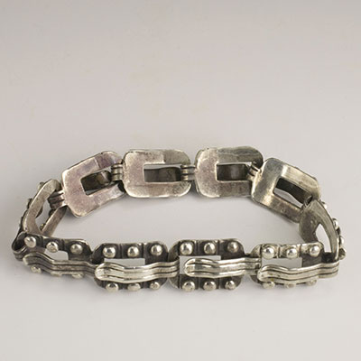 Hector Aguilar sterling silver wave and bead bracelet