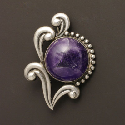 Los Castillo amethyst pin