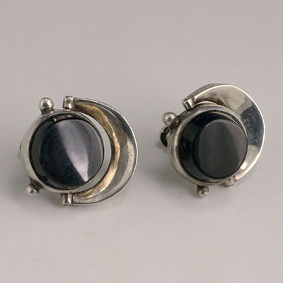 Antonio Pineda silver and black onyx swiveling disks earrings